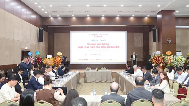 Từng bước ổn định thị trường vàng