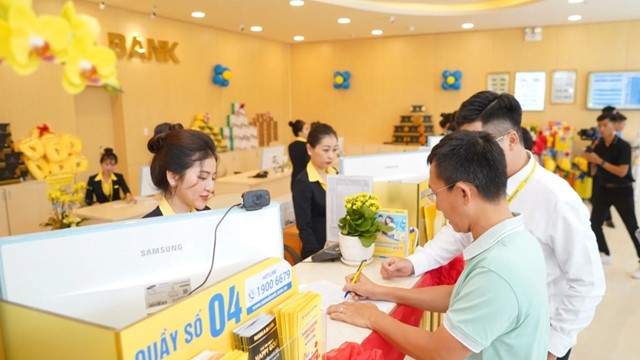 Nam A Bank tăng tốc huy động 7.000 tỷ đồng, đẩy lãi suất chứng chỉ tiền gửi lên gần 7%