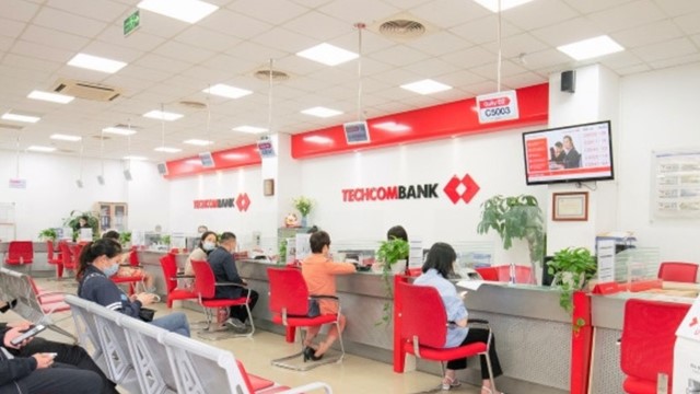 Techcombank điều chỉnh lãi suất lần 2 trong tháng