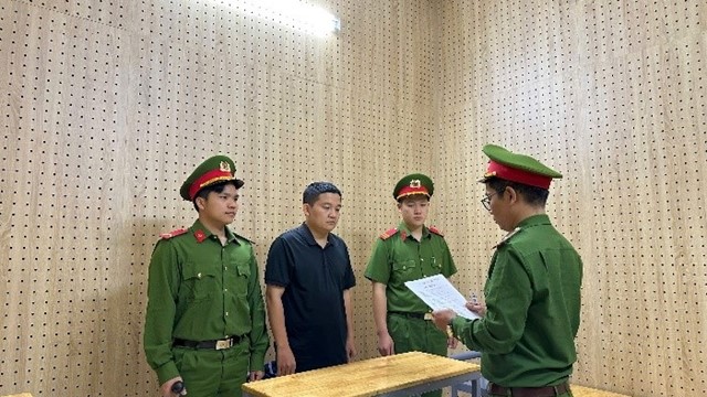 Nhân viên ngân hàng dựng kịch bản “đáo hạn”, chiếm đoạt hơn 8 tỷ đồng