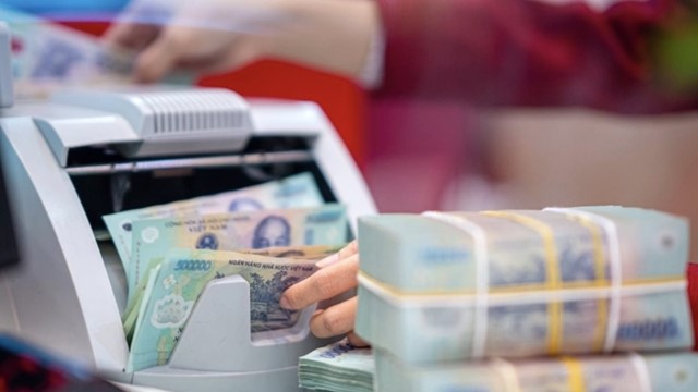 Ngân hàng đồng loạt tăng lãi suất huy động, cuộc đua hút vốn nóng trở lại