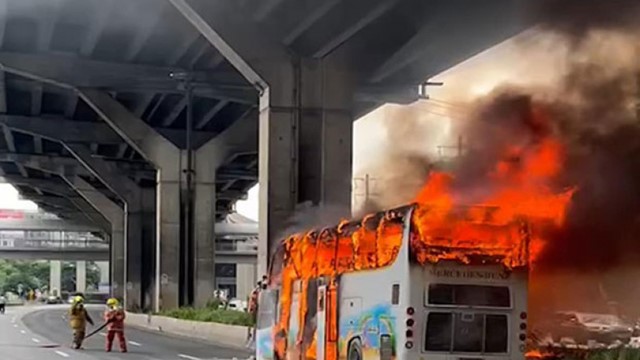 Nóng: Cháy xe buýt trường học khiến 25 người có thể đã thiệt mạng, nhiều em học sinh chưa rõ tình hình