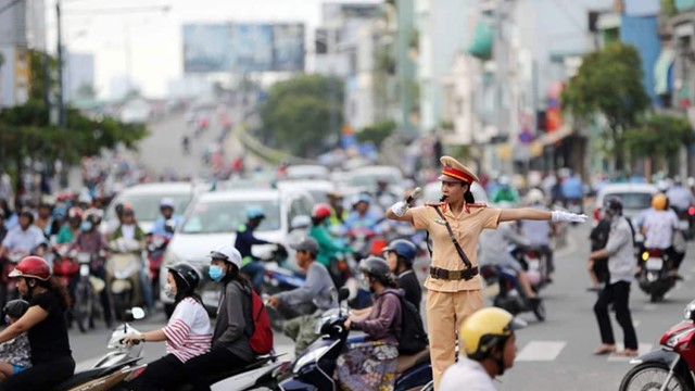 Chỉ còn 3 ngày nữa: Quy định mới về độ tuổi người lái xe và điều khiển xe máy chính thức có hiệu lực, người dân cần nắm rõ tránh vi phạm