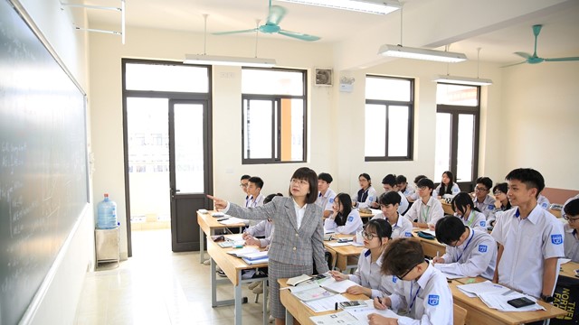 Từ hôm nay, tổ chức dạy thêm trái quy định có thể bị phạt tới 100 triệu đồng