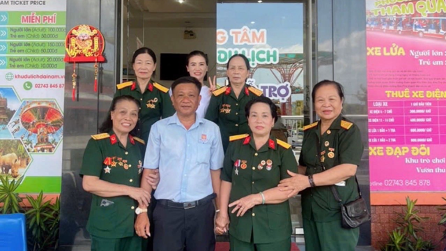 Hôm qua, Khu du lịch Đại Nam của ông Huỳnh Uy Dũng tiếp đón những huyền thoại ‘xẻ dọc’ Trường Sơn một thời