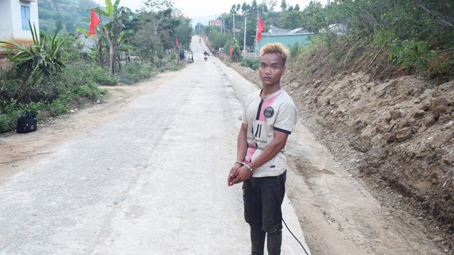 Bắt khẩn cấp Đinh Đông sau khi khai quật, khám nghiệm tử thi của em ruột