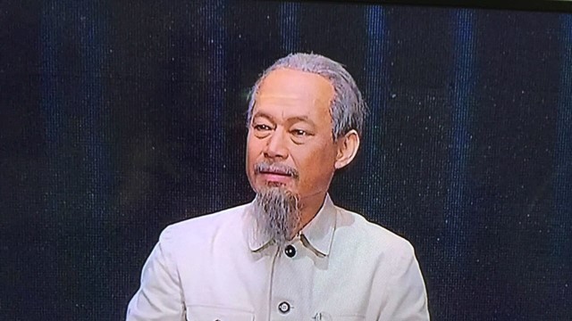 NSƯT từng hơn 40 lần vào vai Bác Hồ, giống đến mức khiến Đại tướng Võ Nguyên Giáp bật khóc, được cả Guinness vinh danh