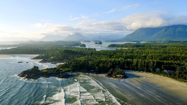 Quốc gia có đường bờ biển dài nhất hành tinh, gần đủ để quấn quanh Trái Đất 6 vòng