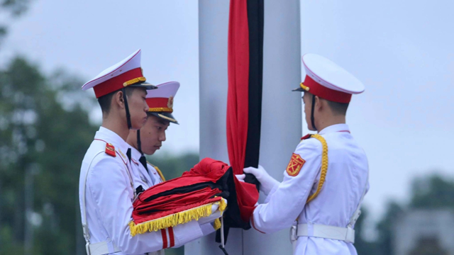 Hà Nội phân luồng giao thông, dừng hoạt động phố đi bộ