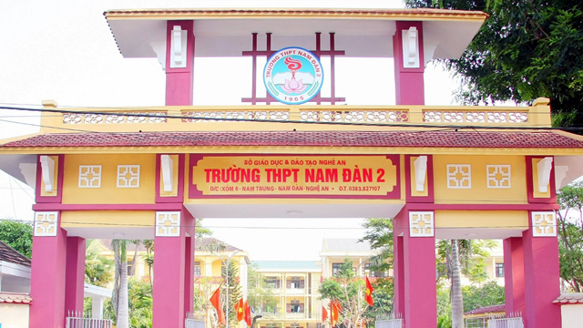 Chính thức đình chỉ thầy giáo phát ngôn ‘học chi cho lắm rồi cũng đi làm thuê, công nhân’