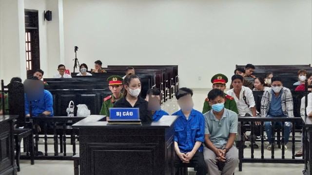 Lĩnh án 35 năm tù do lên mạng kêu gọi từ thiện