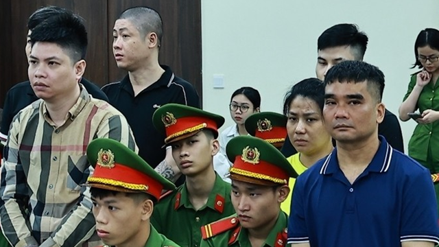 Tuyên án tử hình 2 cựu công an