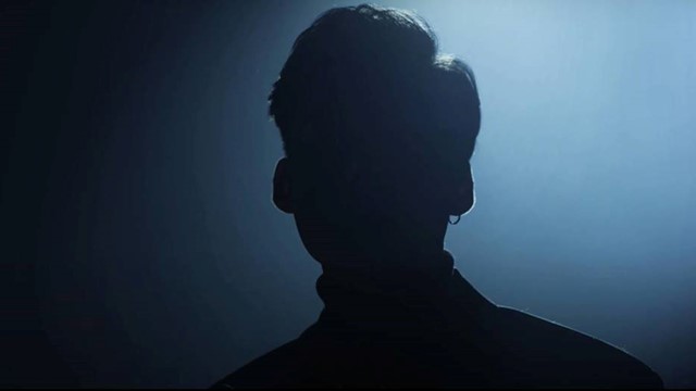 Nam ca sĩ Việt dùng 112 tỷ đi đánh bạc bị bắt là ai? 