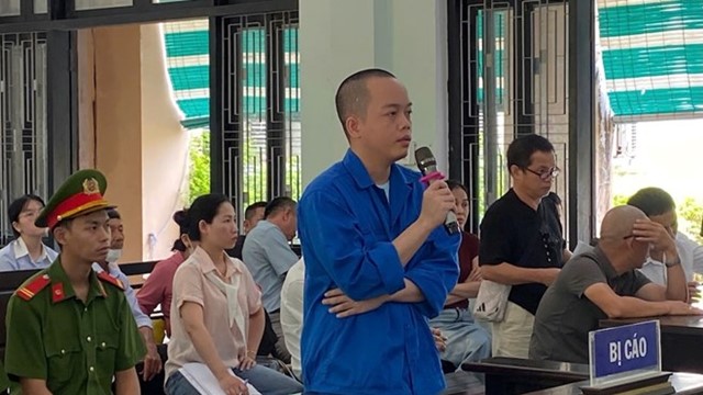 Tuyên phạt 15 năm tù nhân viên ngân hàng 'vỡ nợ' bất động sản