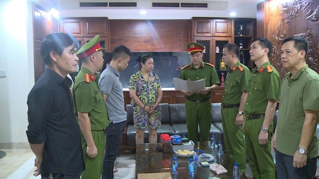 Khám xét khẩn cấp, bắt giữ Nguyễn Huy Tùng 