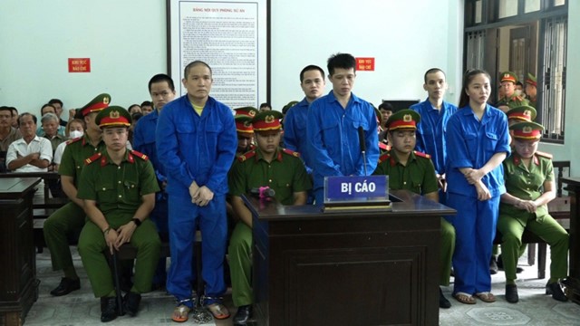 Chồng lĩnh án chung thân, vợ bị tuyên phạt 20 năm tù