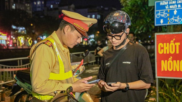 Nếu phát hiện CSGT làm điều này, người dân có thể phản ánh tới Cục trưởng Cục CSGT