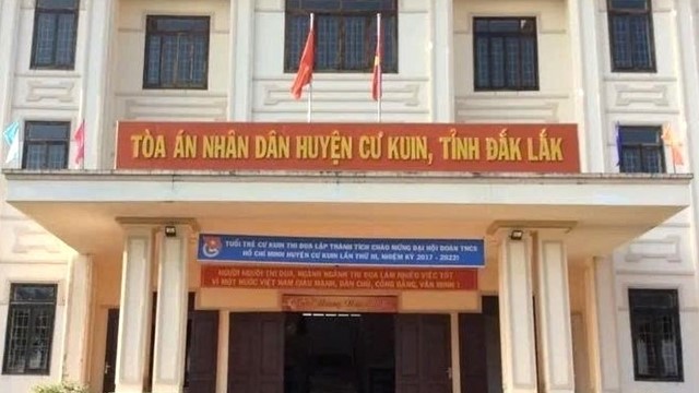 Bắt giam một cựu thẩm phán