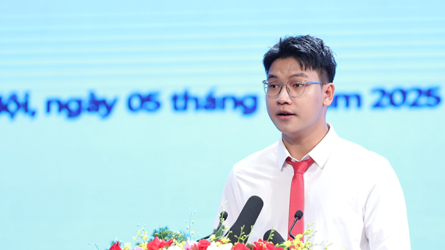 Chân dung nam sinh đại diện hơn 26 triệu HSSV cả nước phát biểu trong lễ khai giảng lịch sử của ngành giáo dục Việt Nam 