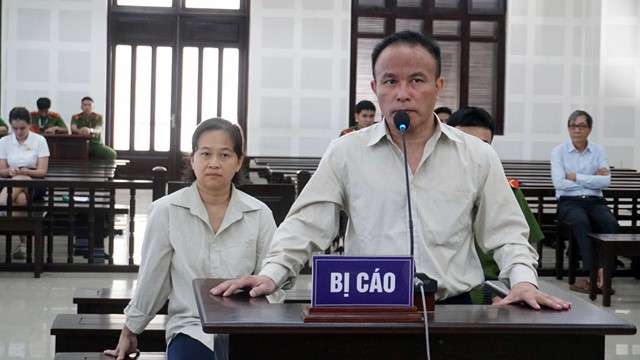 Tuyên án 14 năm tù với cựu cán bộ Văn phòng UBND thành phố