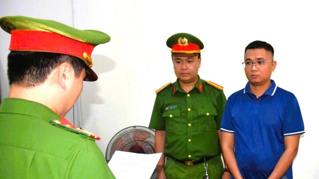 Khởi tố, bắt tạm giam cựu nhân viên ngân hàng Phan Như Anh Quốc