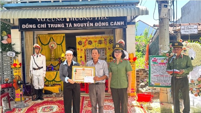 Thủ tướng cấp Bằng Tổ quốc ghi công cho liệt sĩ, Trung tá Nguyễn Đông Cánh