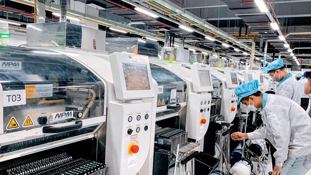 Đề xuất người lao động làm việc không quá 8 giờ trong 1 ngày, mỗi tuần được nghỉ ít nhất 1 ngày