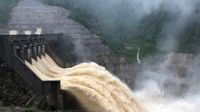 19 hồ thủy điện của Việt Nam đồng loạt xả lũ