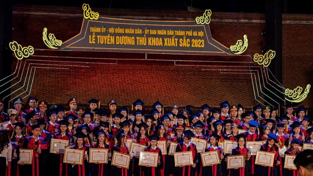 Hà Nội sẽ tuyên dương Thủ khoa xuất sắc tốt nghiệp đại học, học viện năm 2025 vào ngày 14/11