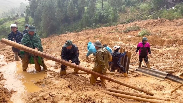 Trích 2.524 tỷ đồng hỗ trợ khẩn cấp 15 tỉnh, thành khắc phục hậu quả bão