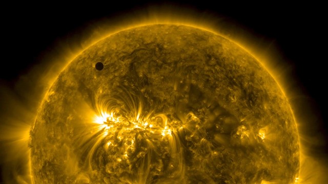 Phát hiện tiểu hành tinh tiềm ẩn nguy cơ va chạm với Trái Đất