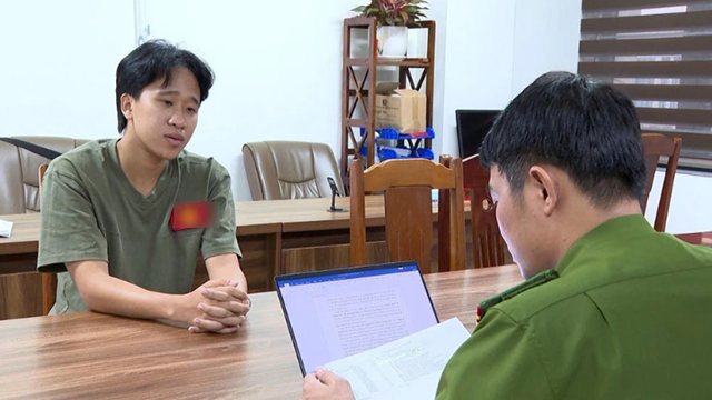 Tạm giữ hình sự chủ kênh ‘Hà và Việt Nam’