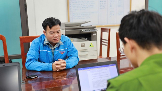 Khởi tố, bắt thầy giáo Trần Đình Duy