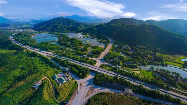 Từ ngày 10/11, áp dụng một thay đổi quan trọng trên cao tốc Nội Bài - Lào Cai, các tài xế lưu ý!