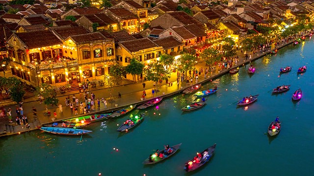 'Thị trấn cổ quyến rũ nhất thế giới của Việt Nam' chính thức đón khách tham quan trở lại