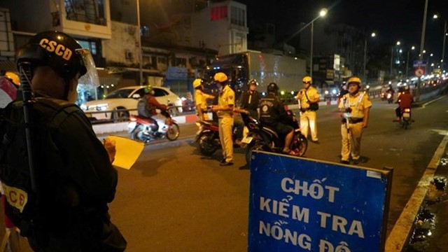 Phát hiện, xử phạt hơn 15.700 người vi phạm nồng độ cồn 