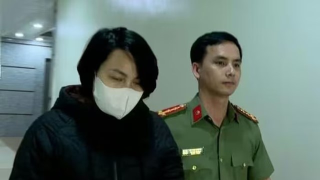 Khởi tố hai người phụ nữ liên quan đến 30 công ty 'ma'