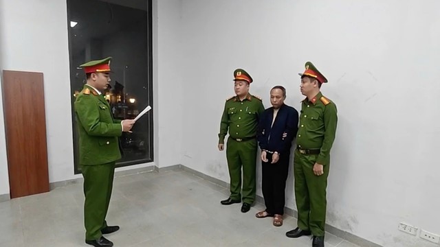 Bắt một cựu Phó Viện trưởng 