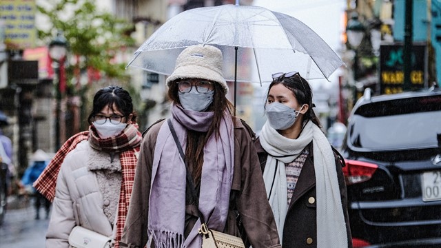 Miền Bắc vào đợt rét đậm, nhiều tỉnh miền Trung đối mặt mưa lớn