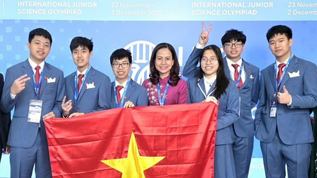 6/6 học sinh Việt Nam xuất sắc giành huy chương tại một kỳ Olympic quốc tế