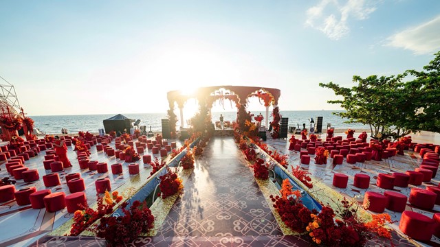 Tỷ phú Ấn Độ làm đám cưới ở Việt Nam: Đại tiệc 600 tỷ, huy động 2.200 nhân sự, thi công sân khấu 18 ngày, dựng quảng trường 15 ngày