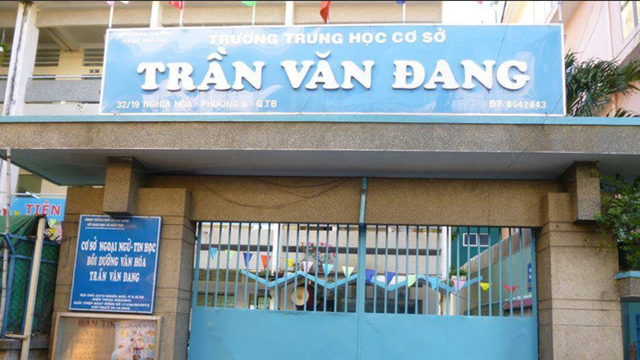 Giáo viên bắt học sinh lớp 8 dậy từ 5h sáng, phạt tiền đến 100.000 đồng/lần nếu vi phạm nội quy