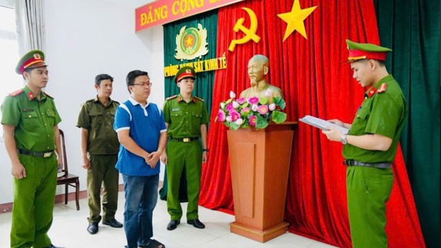 Khởi tố, bắt tạm giam Cửa hàng trưởng cửa hàng xăng dầu Võ Thái Huy