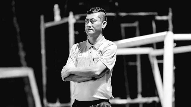 Trọng tài Việt qua đời sau cơn đau ngực trên sân cỏ