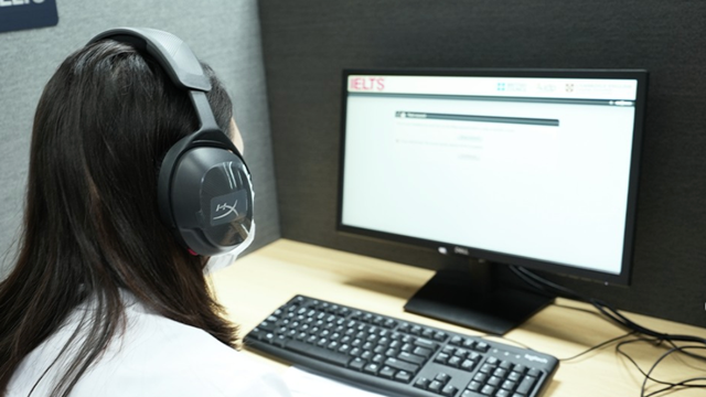 Hàng loạt quốc gia tuyên bố dừng tổ chức bài thi IELTS theo hình thức này