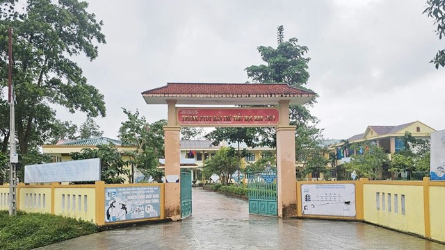 Thông tin mới vụ 40 học sinh nhập viện do ngộ độc: Trường có lãnh đạo mới