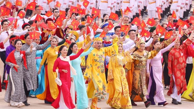 Đề xuất thêm 1 ngày nghỉ lễ chính thức vào Bộ luật Lao động