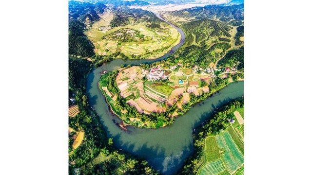 Dòng sông hiếm hoi chảy ngược từ Việt Nam sang Trung Quốc: Khởi nguồn từ đỉnh núi 1.200m, vận chuyển 628.000 tấn phù sa mỗi năm