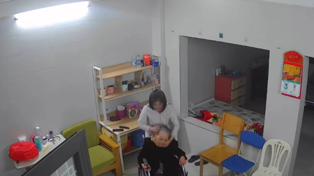 Khởi tố nữ giúp việc đánh đập, bẻ cổ cụ bà 82 tuổi ở Hà Nội