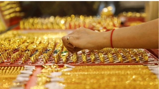 Mua bán vàng 400 triệu đồng trở lên phải báo cáo